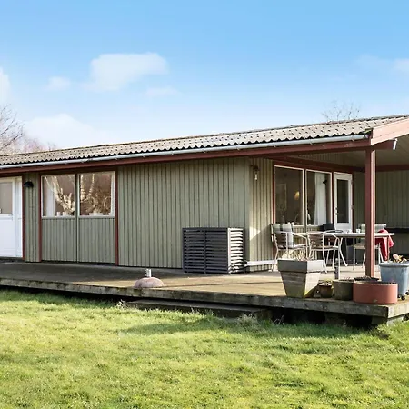 Beautiful In With Kitchen Holiday home *