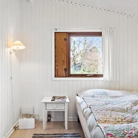 Beautiful In With Kitchen *