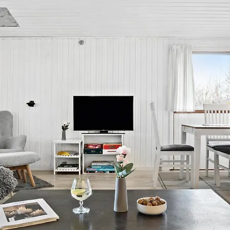 Holiday home Beautiful In With Kitchen